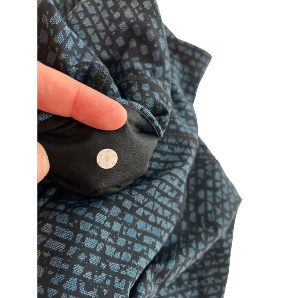 LULULEMON Deep Breath Crop Size 6 Shatter Weave Desert Teal Alberta Lake - Picture 4 of 14